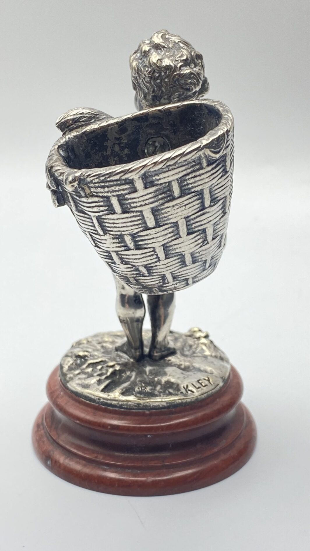 ANGELO CON CESTO, IN BRONZO ARGENTATO XIX sec. - immagine 10