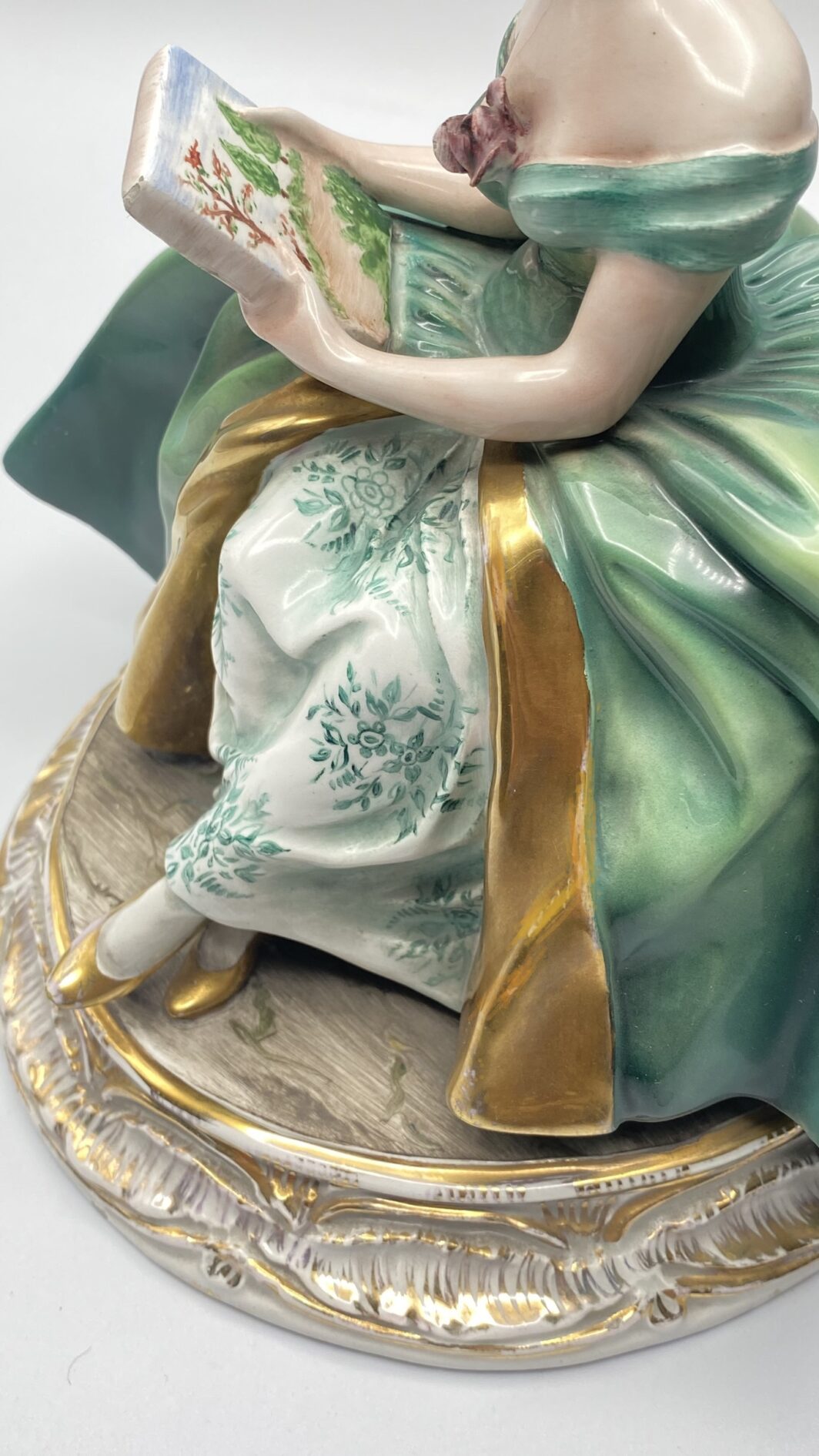 FIGURINA IN PORCELLANA FIRMATA GUIDO CACCIAPUOTI 1930-1939 - immagine 14