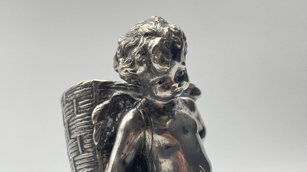 ANGELO CON CESTO, IN BRONZO ARGENTATO XIX sec. - immagine 3