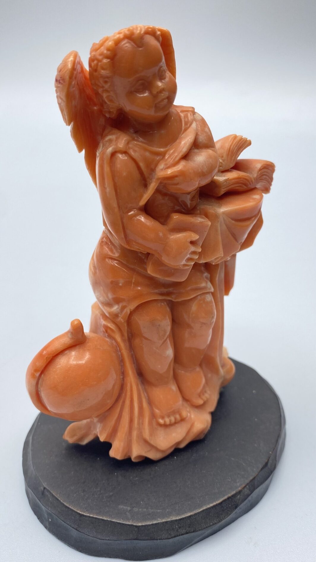 SCULTURA IN CORALLO “ANGELO DELLA SAPIENZA E DELLA CONOSCENZA UNIVERSALE”. FINE ‘800 - immagine 9
