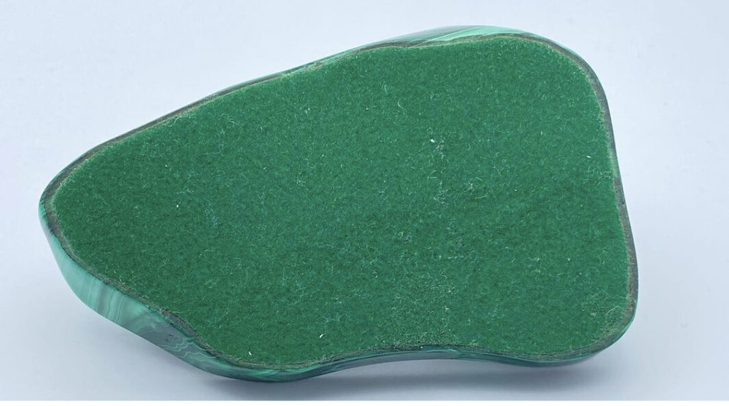 STRAORDINARIE SCULTURE DI CANI RAZZA “SCOTTISH TERRIER” IN ARGENTO MASSICCIO, FINEMENTE ESEGUITE NELLO STILE BUCCELLATI, SU PREZIOSA BASE IN MALACHITE. EPOCA ANNI ‘30. - immagine 9