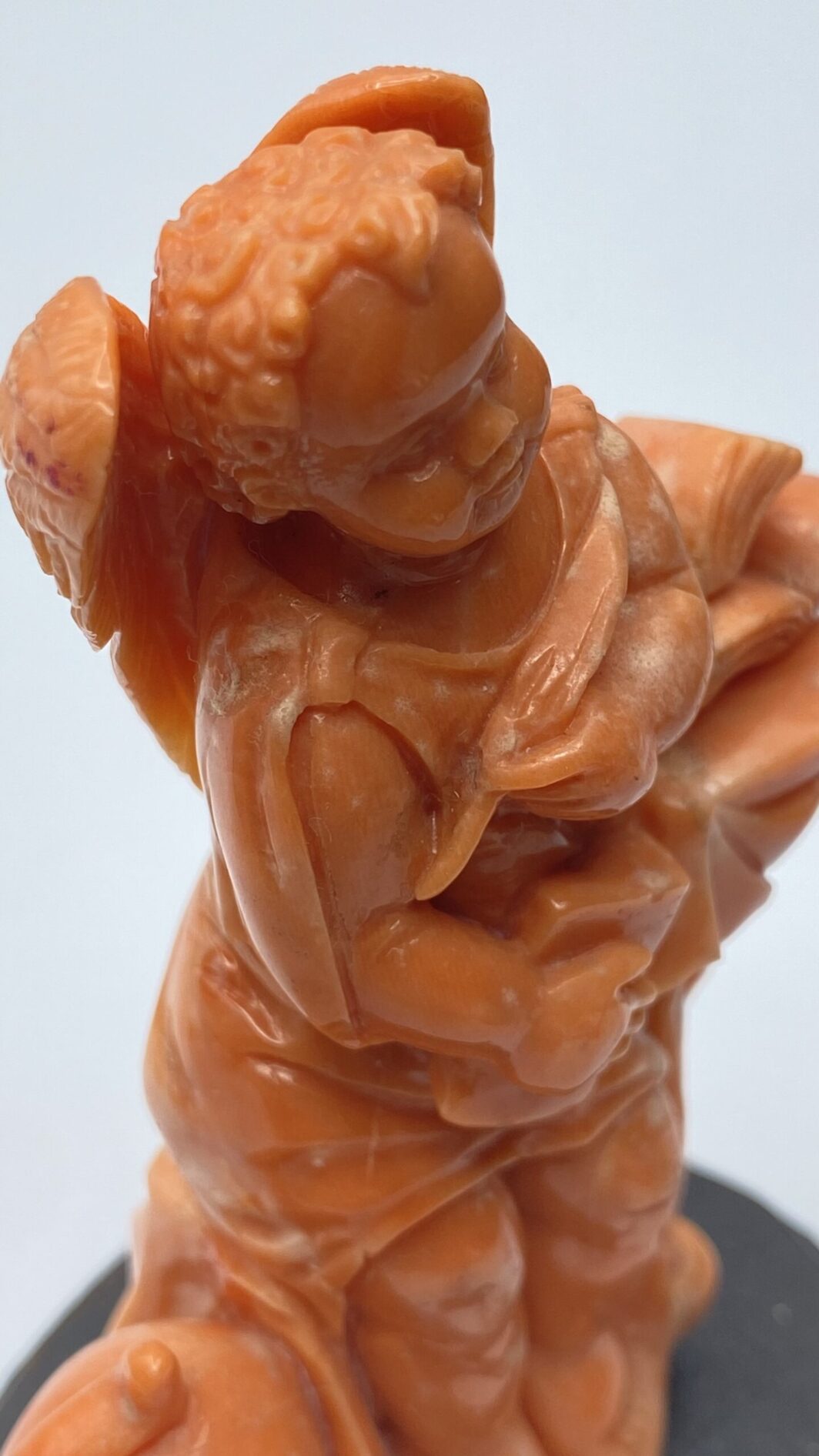 SCULTURA IN CORALLO “ANGELO DELLA SAPIENZA E DELLA CONOSCENZA UNIVERSALE”. FINE ‘800 - immagine 11