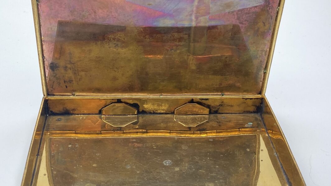 STRAORDINARIA SCATOLA DA SCRITTOIO IN BRONZO E SMALTI  A FUOCO BLU DE ROI. FRANCIA XIX SEC. - immagine 7
