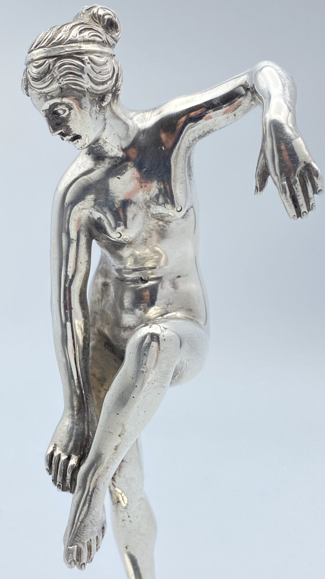 FIGURA DI MUSA IN STILE NEOCLASSICO, IN ARGENTO 800 MASSICCIO, CON BASE IN MALACHITE. ITALIA INIZI ‘900. - immagine 13