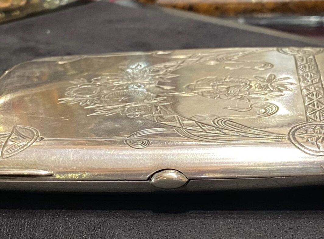 PORTASIGARETTE ARGENTO FIRMATO FABERGE XXsec. - immagine 7