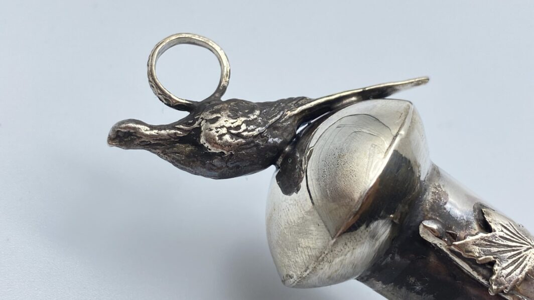 YAD IN ARGENTO. PUNZONI CON ISCRIZIONE 1894 - immagine 2