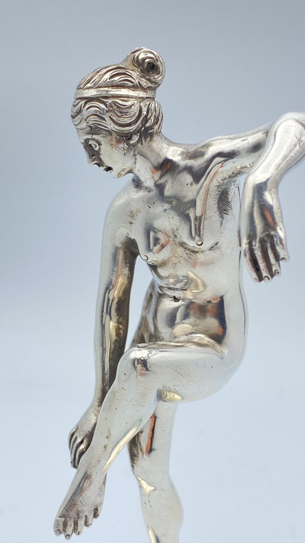 FIGURA DI MUSA IN STILE NEOCLASSICO, IN ARGENTO 800 MASSICCIO, CON BASE IN MALACHITE. ITALIA INIZI ‘900. - immagine 17