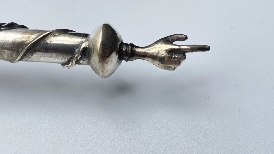 YAD IN ARGENTO. PUNZONI CON ISCRIZIONE 1894 - immagine 6