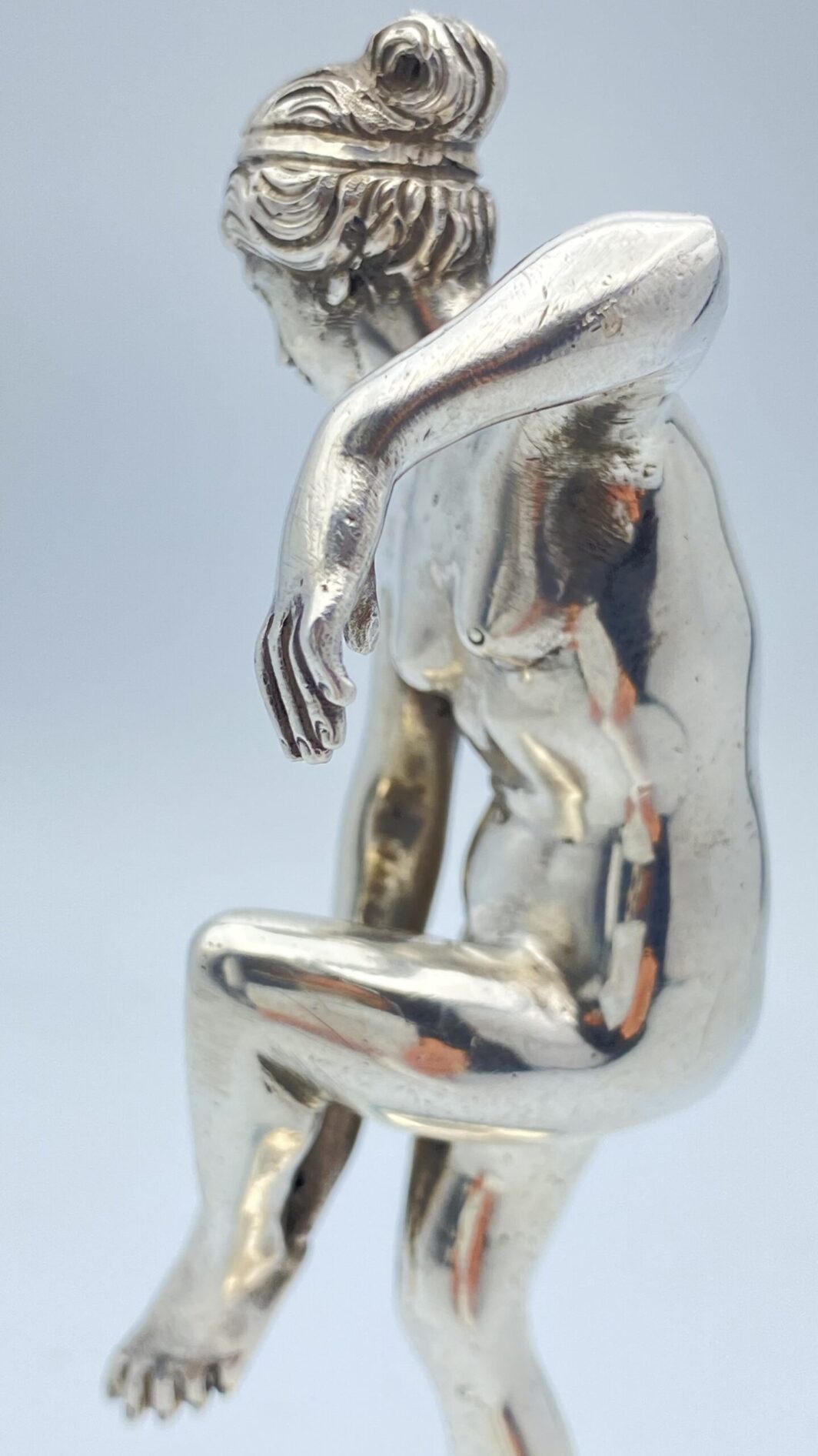 FIGURA DI MUSA IN STILE NEOCLASSICO, IN ARGENTO 800 MASSICCIO, CON BASE IN MALACHITE. ITALIA INIZI ‘900. - immagine 14
