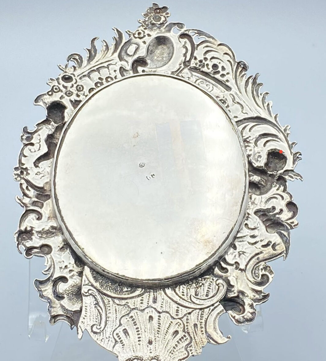 SPECCHIO DA TOELETTA IN ARGENTO. XVIII sec. - immagine 3