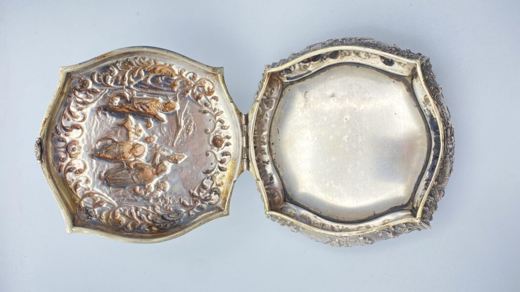 PORTAGIOIE IN ARGENTO. OLANDA, ANNO 1814 - immagine 8