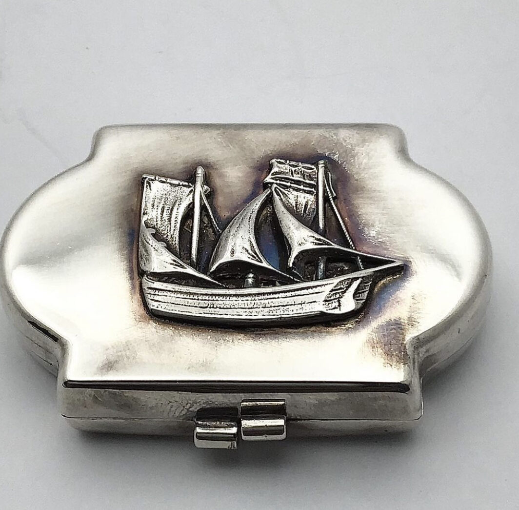 SCATOLA PORTA BON BON IN ARGENTO XX sec.