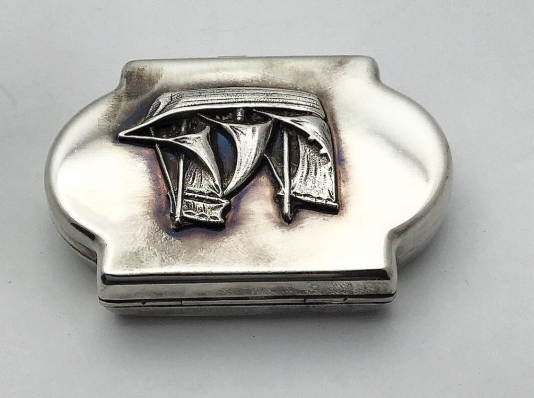 SCATOLA PORTA BON BON IN ARGENTO XX sec. - immagine 4