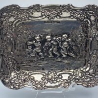 PICCOLO PIATTO IN ARGENTO. OLANDA, XIX sec. - immagine 2