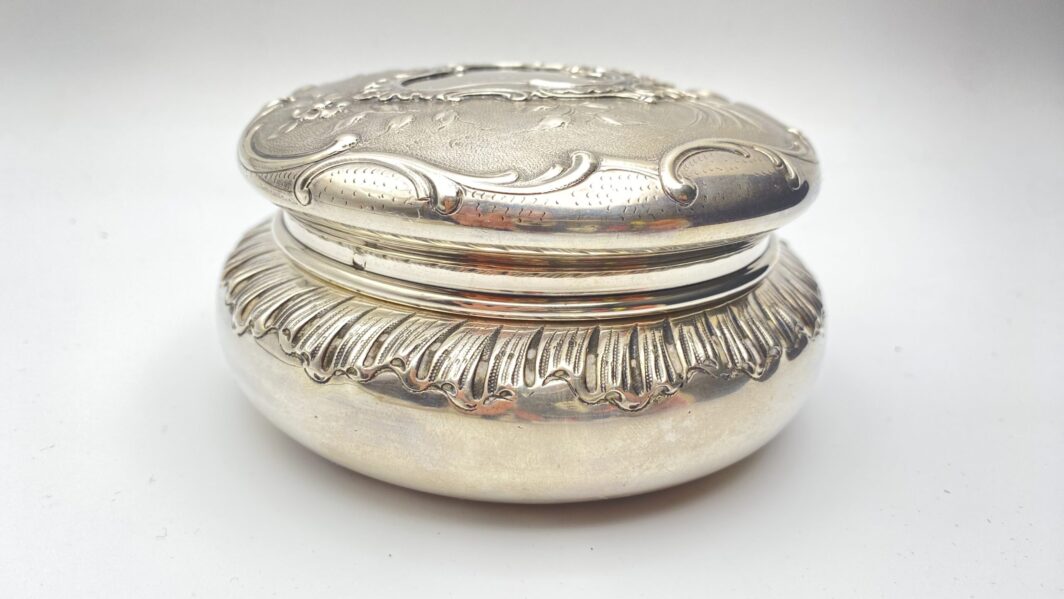 SCATOLA IN ARGENTO.FRANCIA XIX sec. - immagine 3