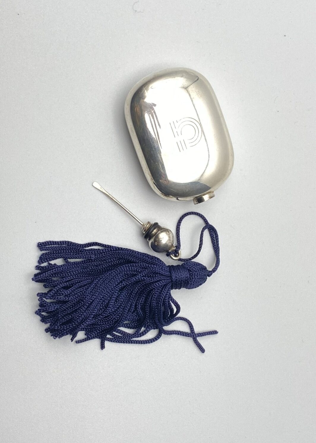 PORTAPROFUMO IN ARGENTO. ART DECO