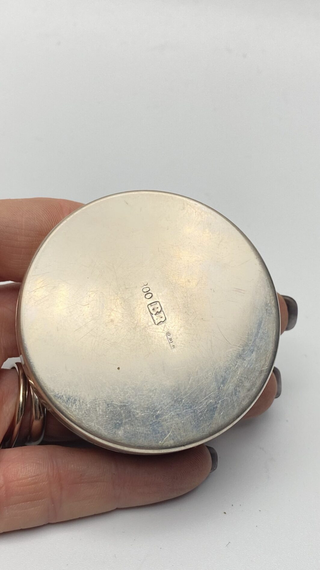 SCATOLA PORTA BON BON IN ARGENTO FIRMATO ‘’BRANDIMARTE’’. XX sec. - immagine 3