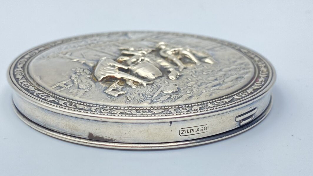 SPECCHIO DA BORSETTA IN ARGENTO. OLANDA, XX sec. - immagine 9