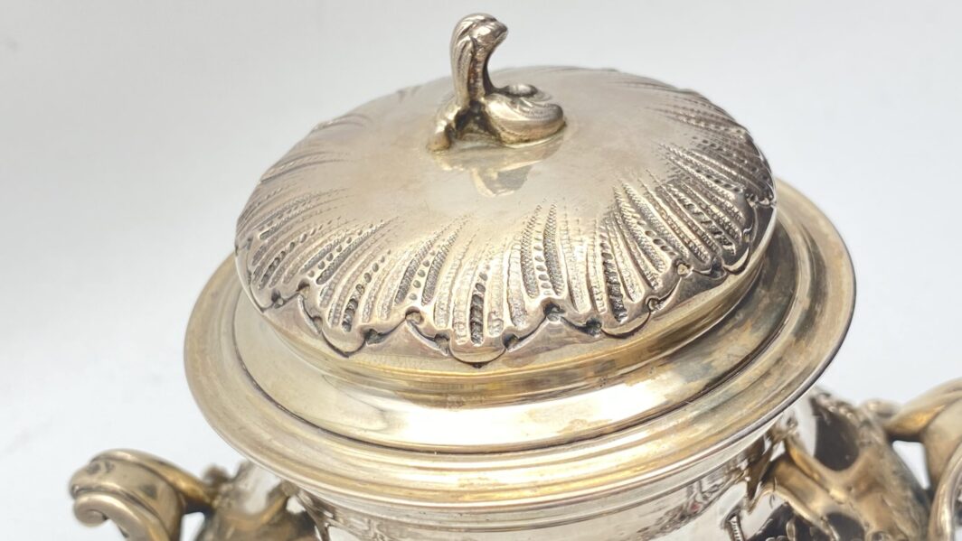 ZUCCHERIERA IN ARGENTO. FRANCIA 1860 CIRCA. - immagine 9