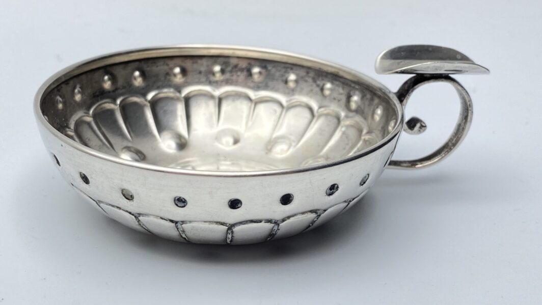 TASTEVIN IN ARGENTO FIRMATO "PORRO".  ROMA XX secolo - immagine 8