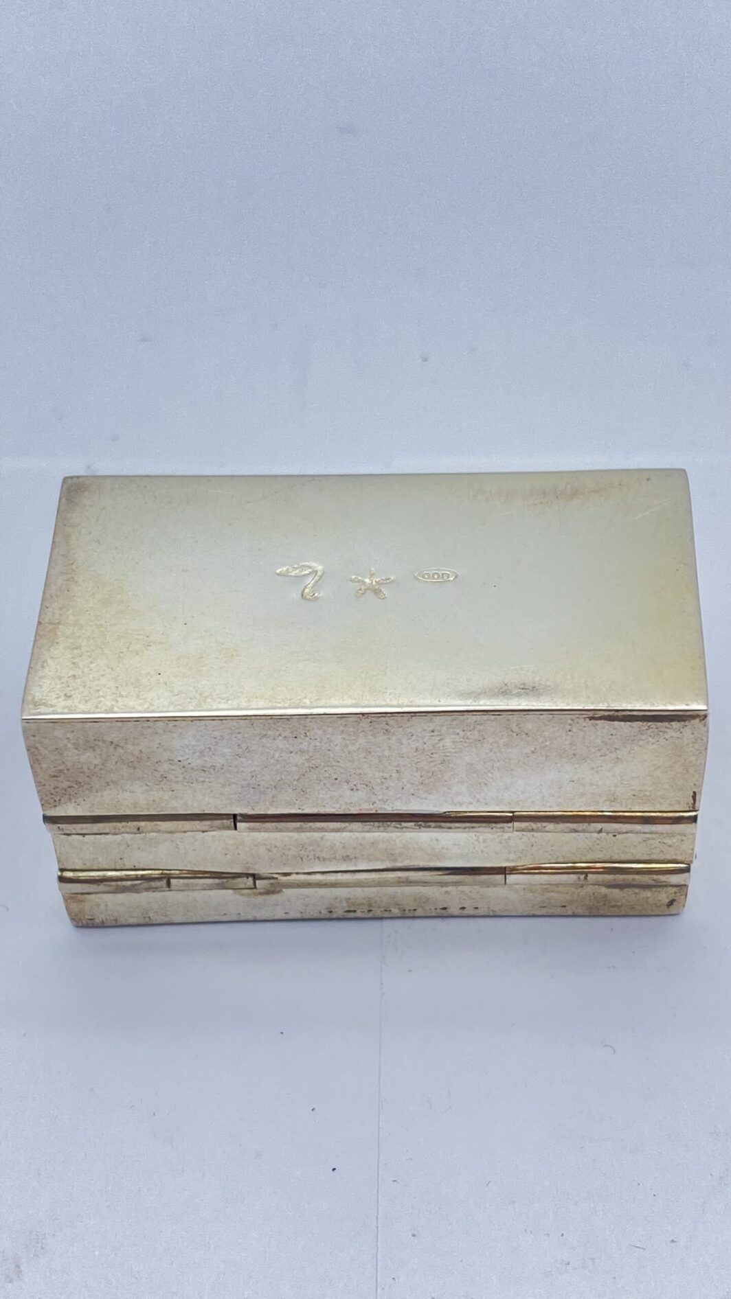 TABACCHIERA DOPPIOFONDO IN ARGENTO. XX sec. - immagine 11