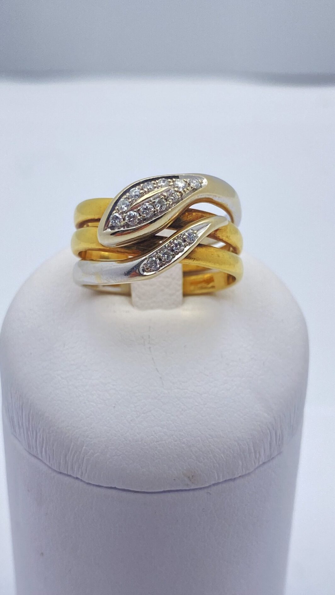 ANELLO IN ORO 18 KT E BRILLANTI; FIRMATO DAMIANI. - immagine 5