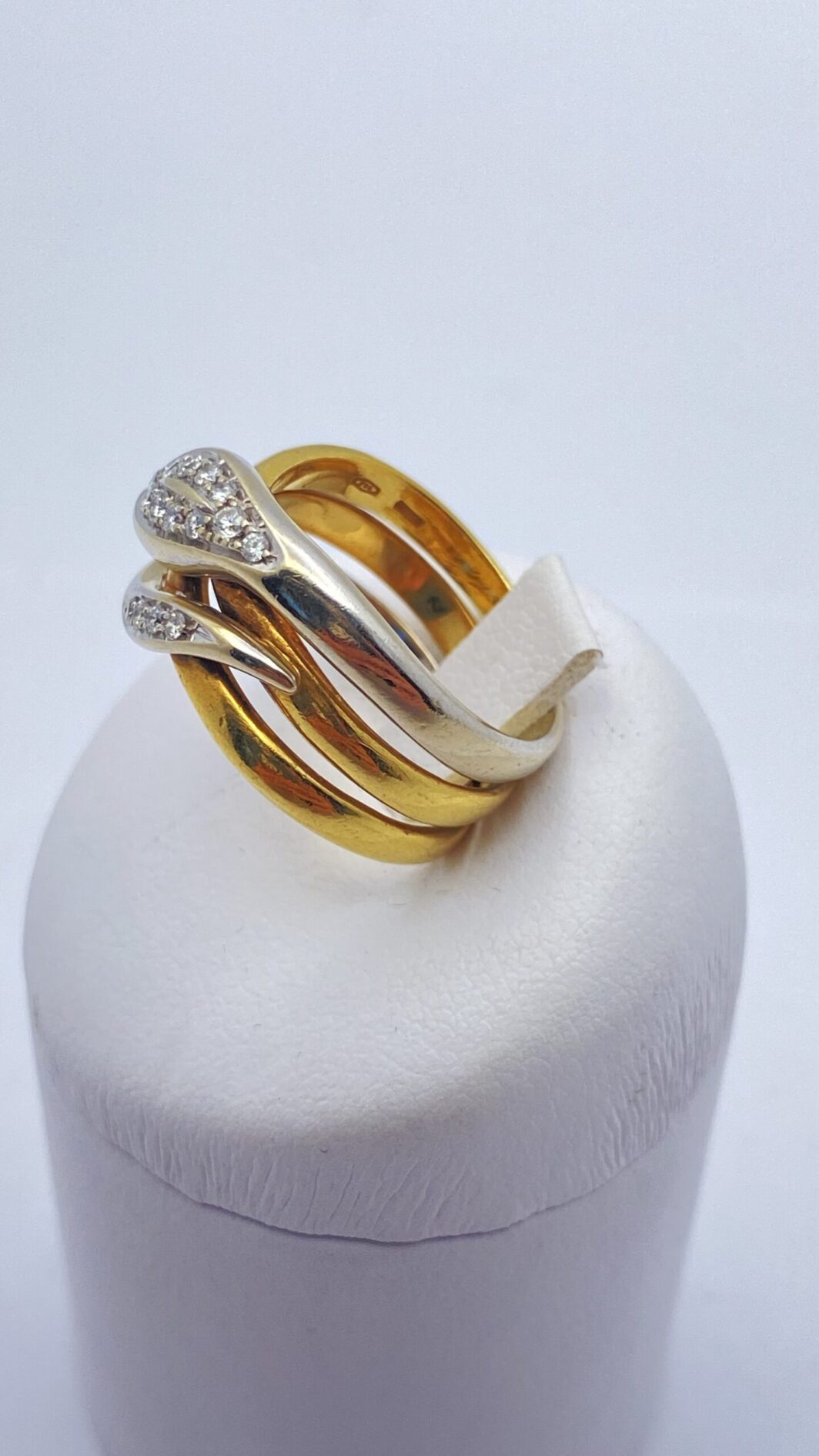 ANELLO IN ORO 18 KT E BRILLANTI; FIRMATO DAMIANI. - immagine 3