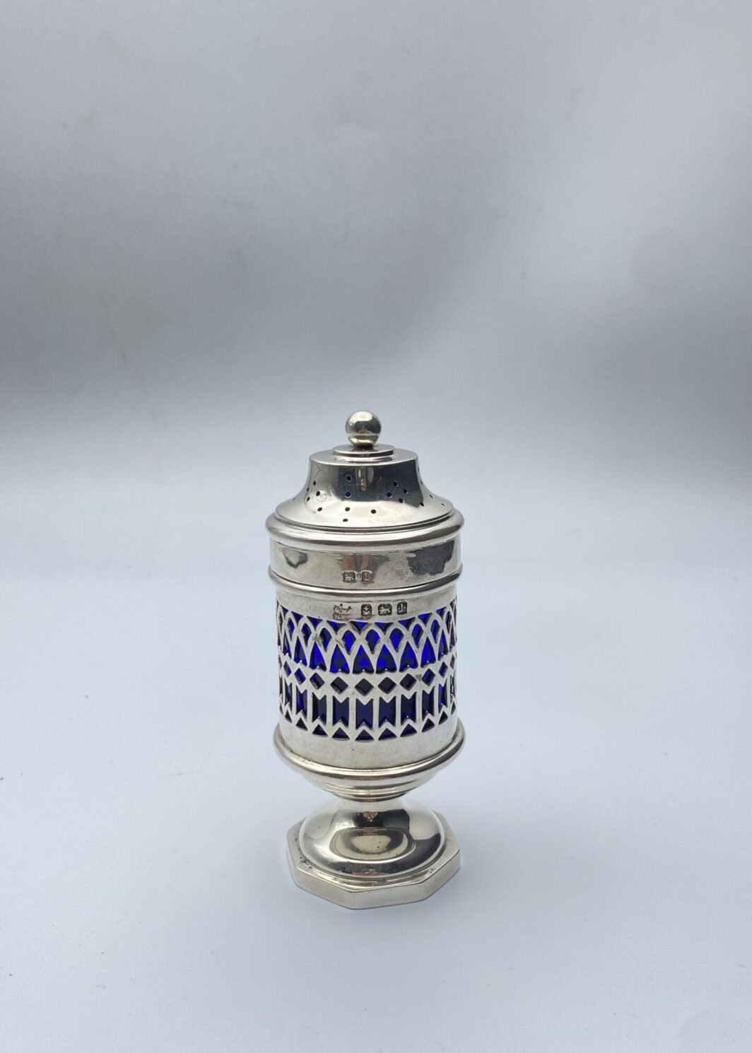 SALIERA IN ARGENTO. ANNO 1910.