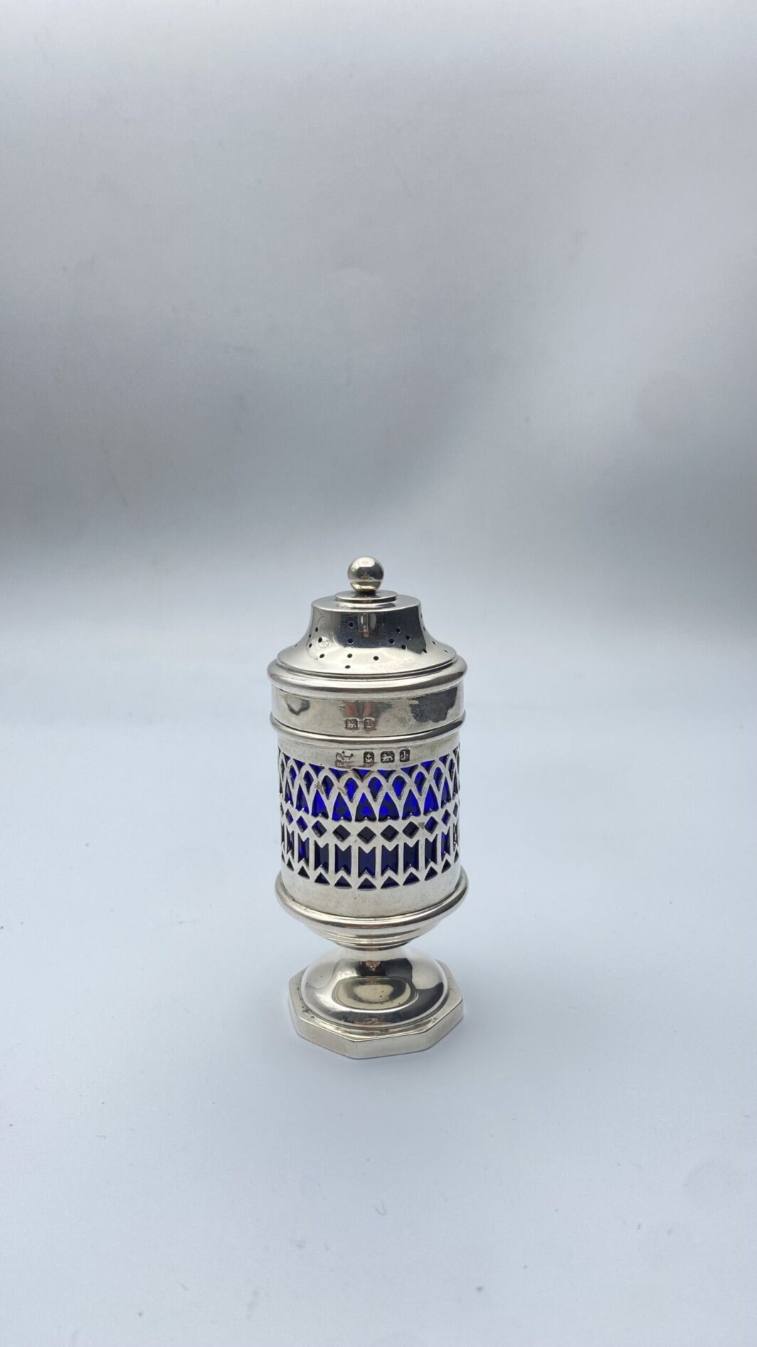 SALIERA IN ARGENTO. ANNO 1910.