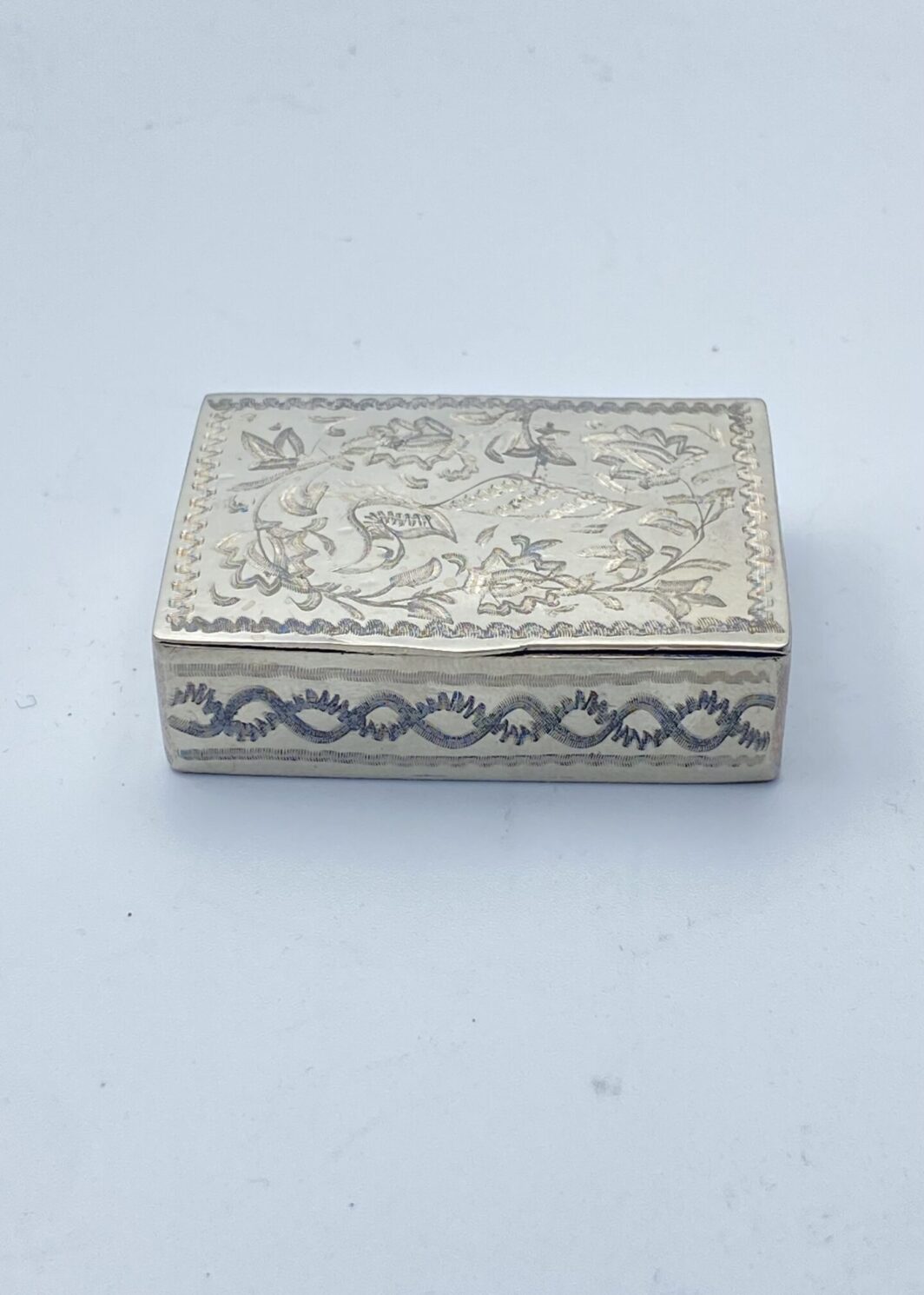 TABACCHIERA IN ARGENTO XIX sec.
