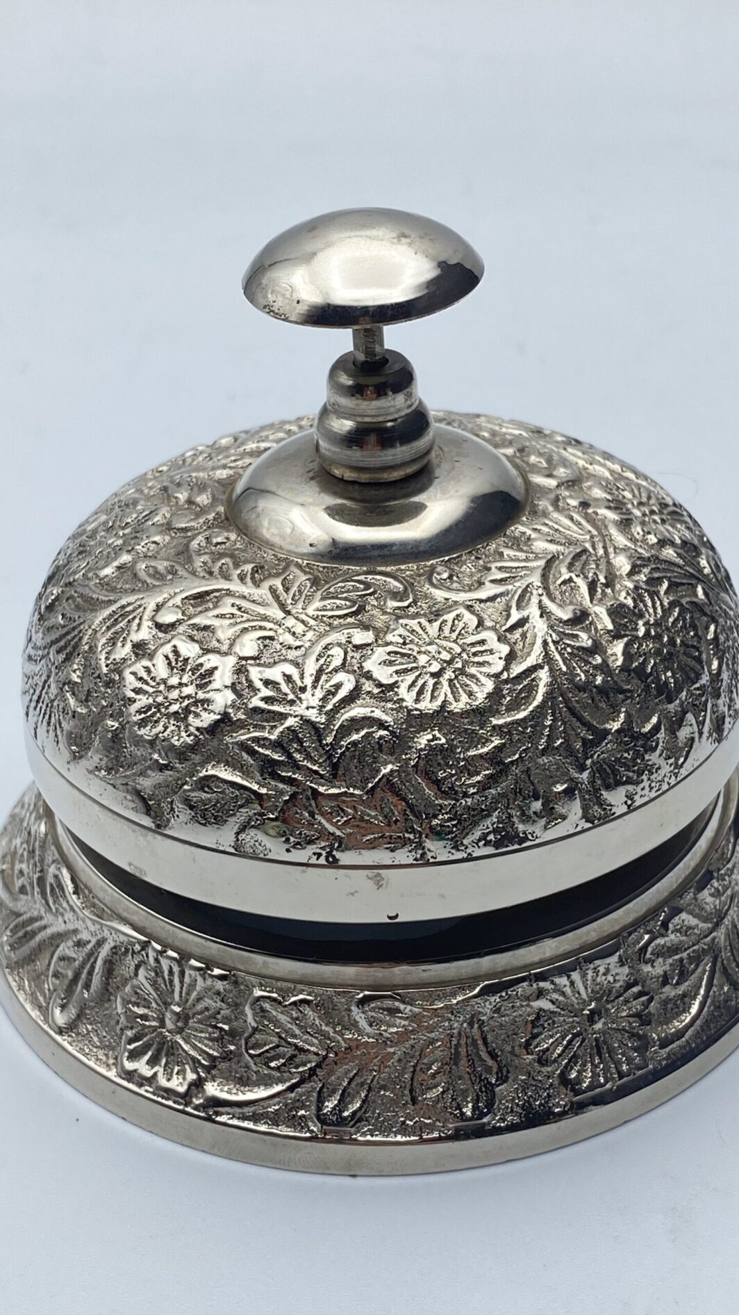 CAMPANELLO IN METALLO ARGENTATO. FINE XIX sec. - immagine 3