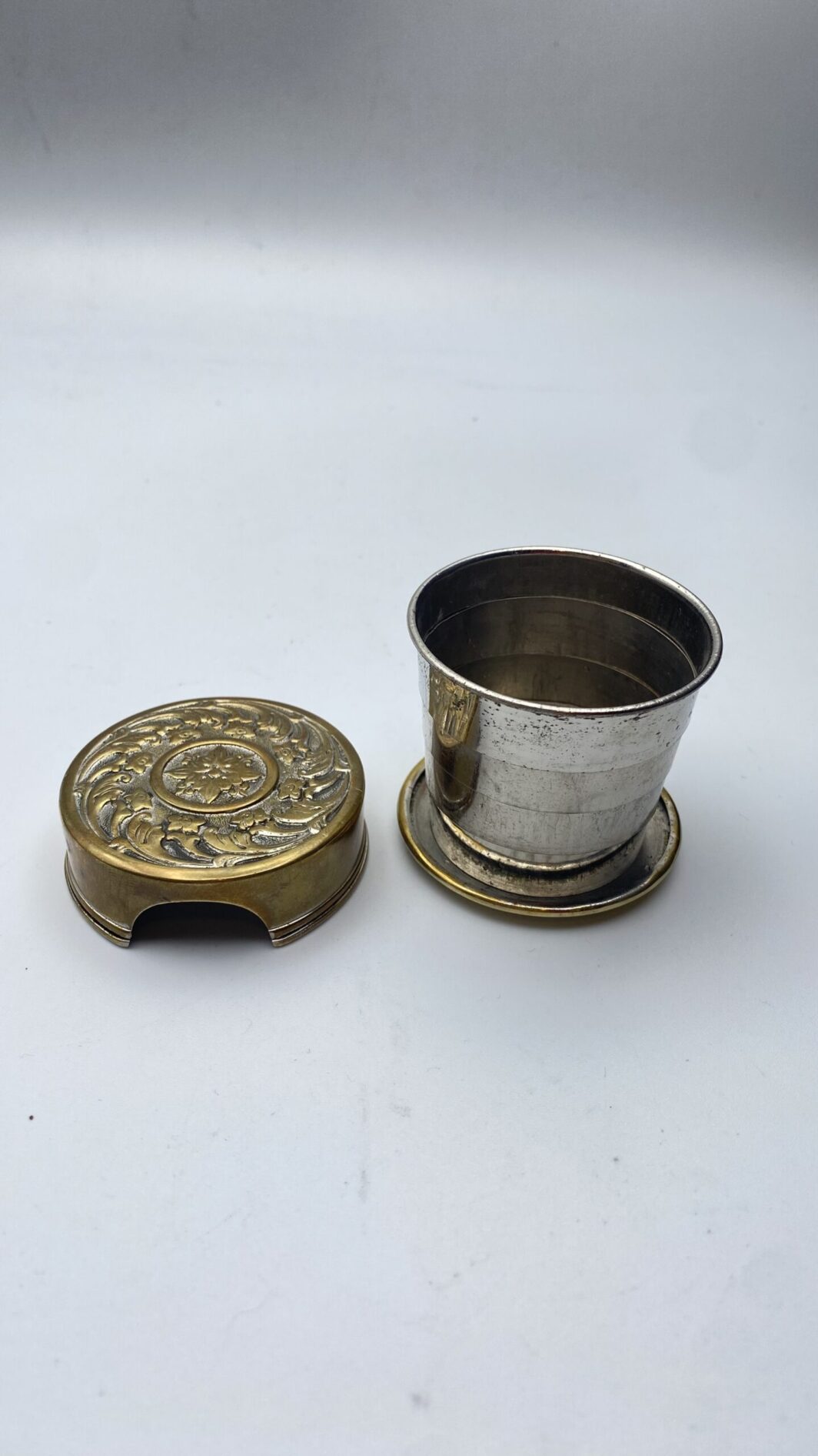 ORIGINALE BICCHIERE DA TASCA O BORSETTA. VINTAGE - immagine 6