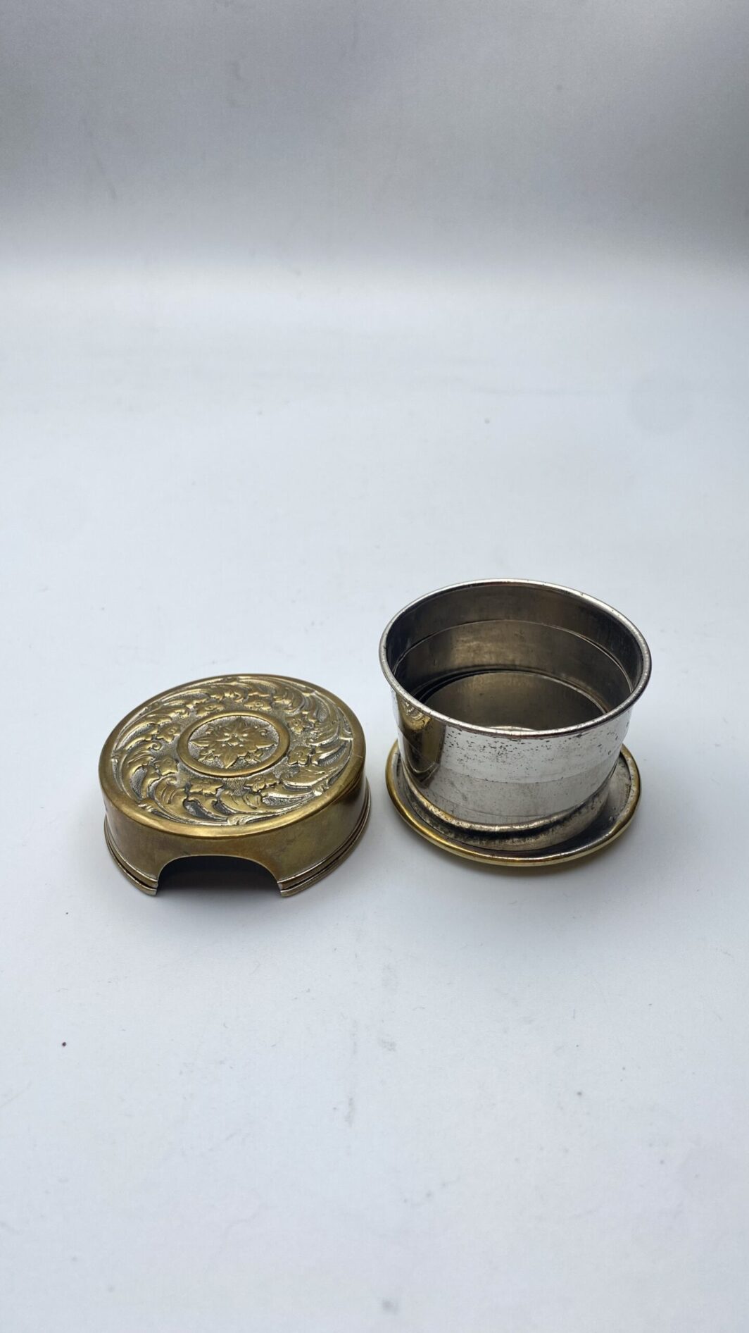 ORIGINALE BICCHIERE DA TASCA O BORSETTA. VINTAGE - immagine 7