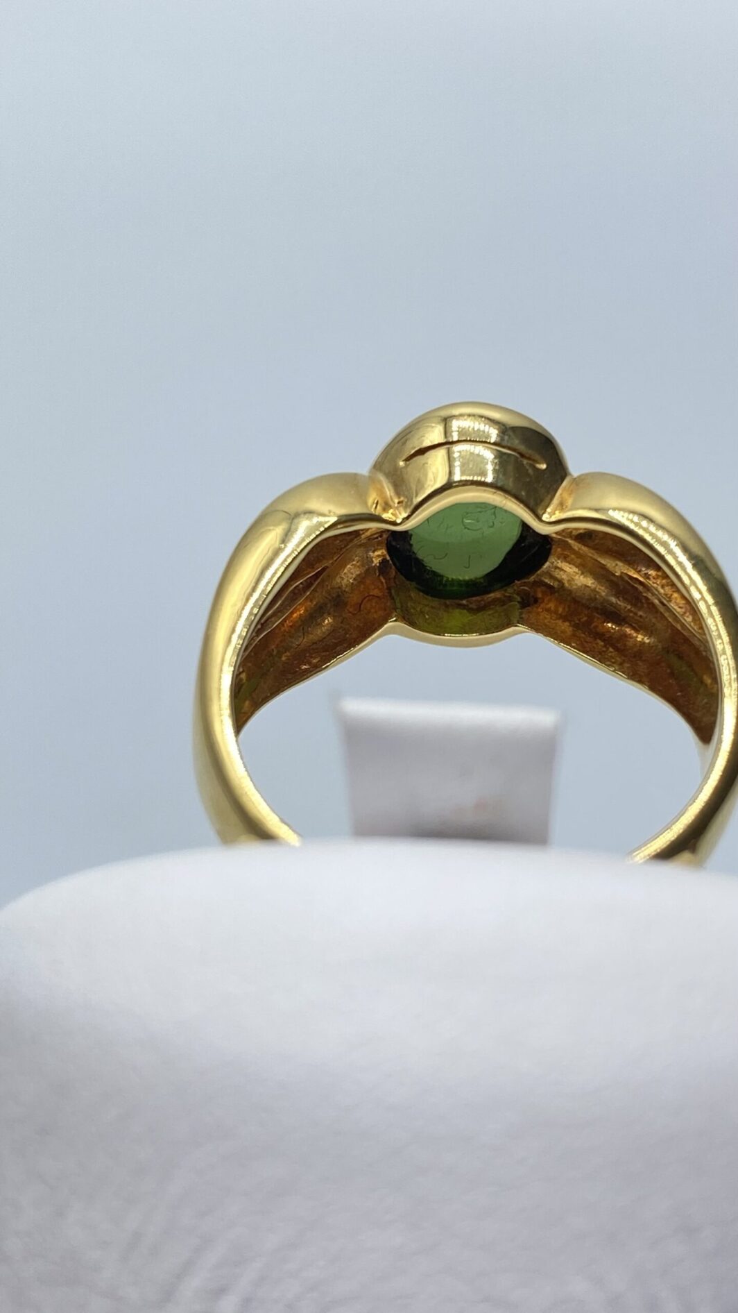 ANELLO VINTAGE IN ORO 18KT CON PERIDOTO CABOCHON. ART DECO - immagine 5