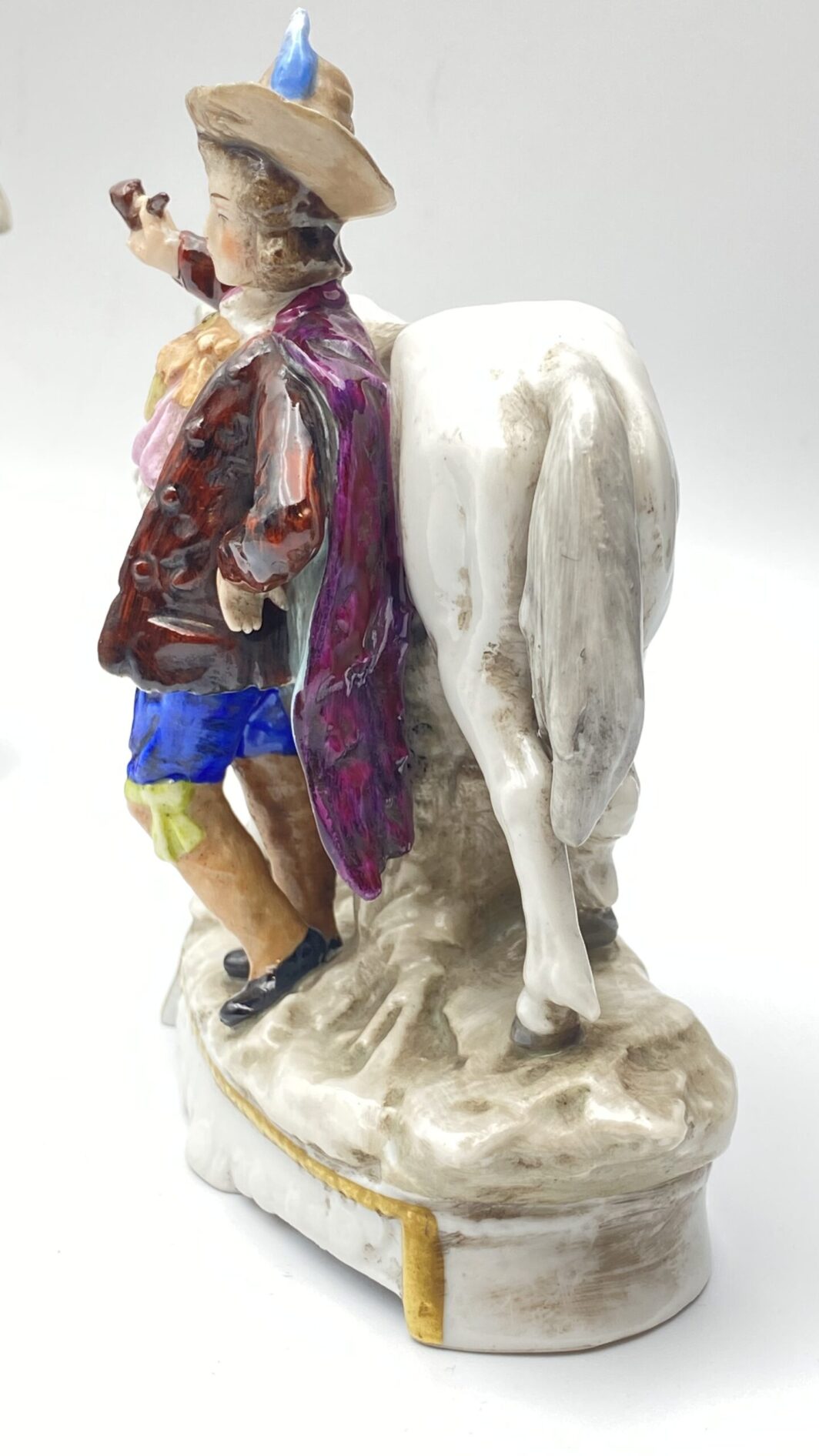 PAIO DI STATUINE IN PORCELLANA CAPODIMONTE. XIX sec. - immagine 9