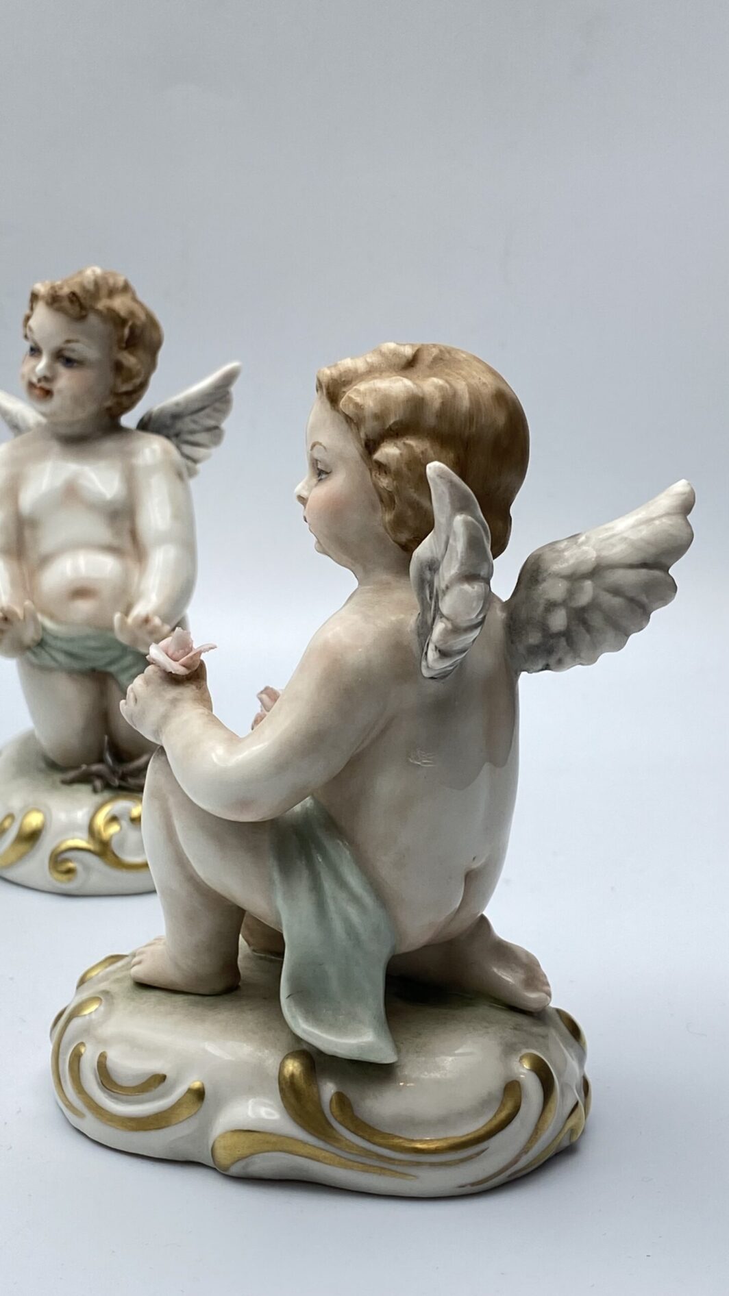PAIO DI ANGELI IN PORCELLANA DI CAPODIMONTE. NAPOLI, FINE ‘800 - immagine 14