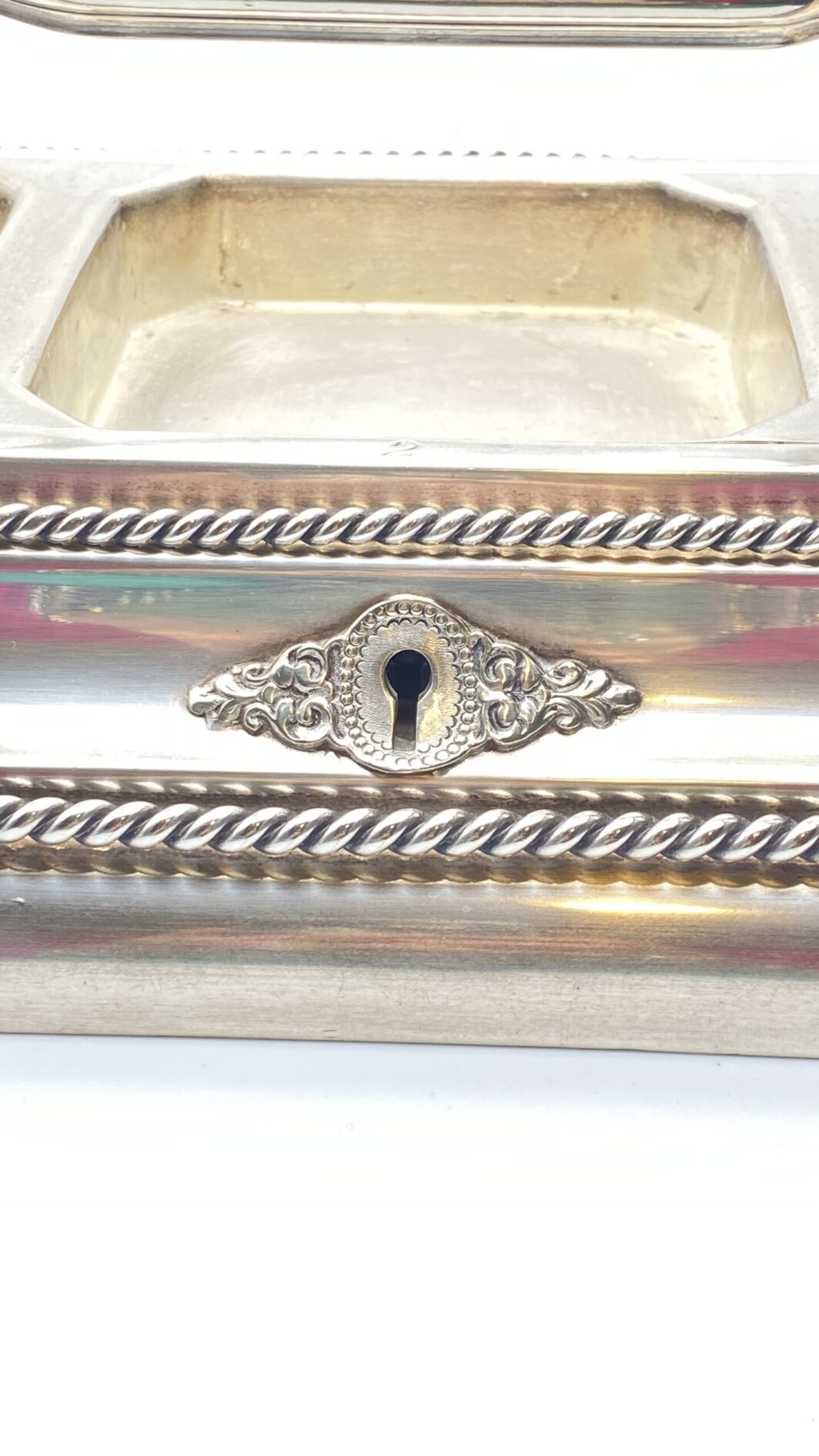 TANTALUS IN SHEFFIELD, ARGENTO 925 E CRISTALLO, FIRMATO WALKER & HALL. ANNO 1904 - immagine 3