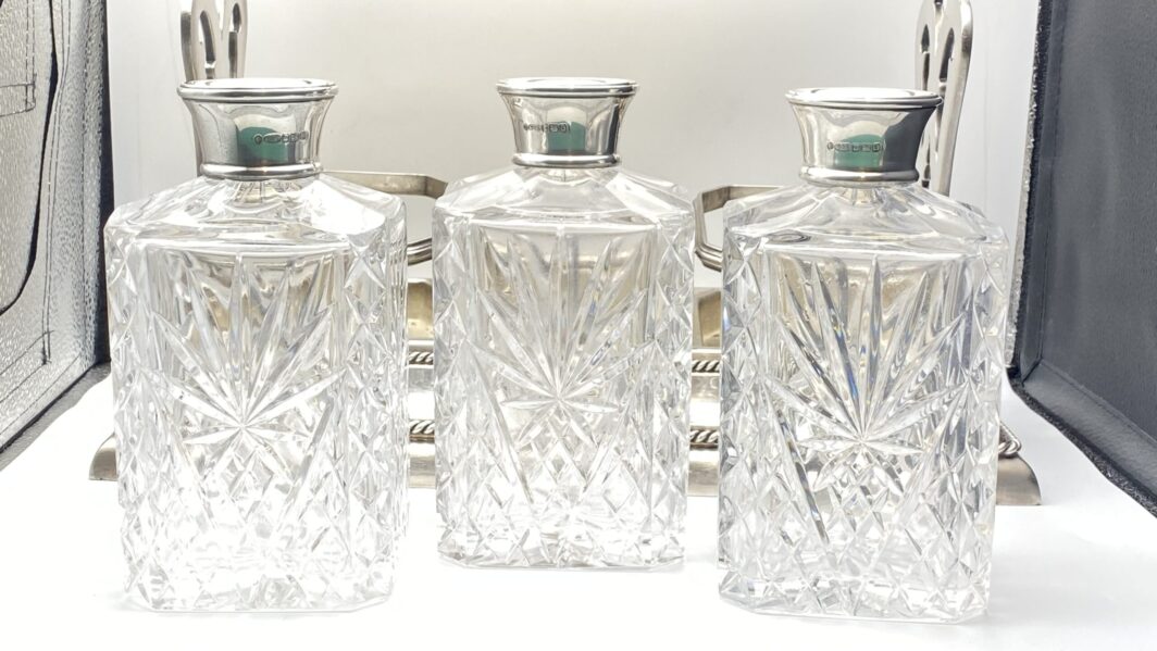 TANTALUS IN SHEFFIELD, ARGENTO 925 E CRISTALLO, FIRMATO WALKER & HALL. ANNO 1904 - immagine 41
