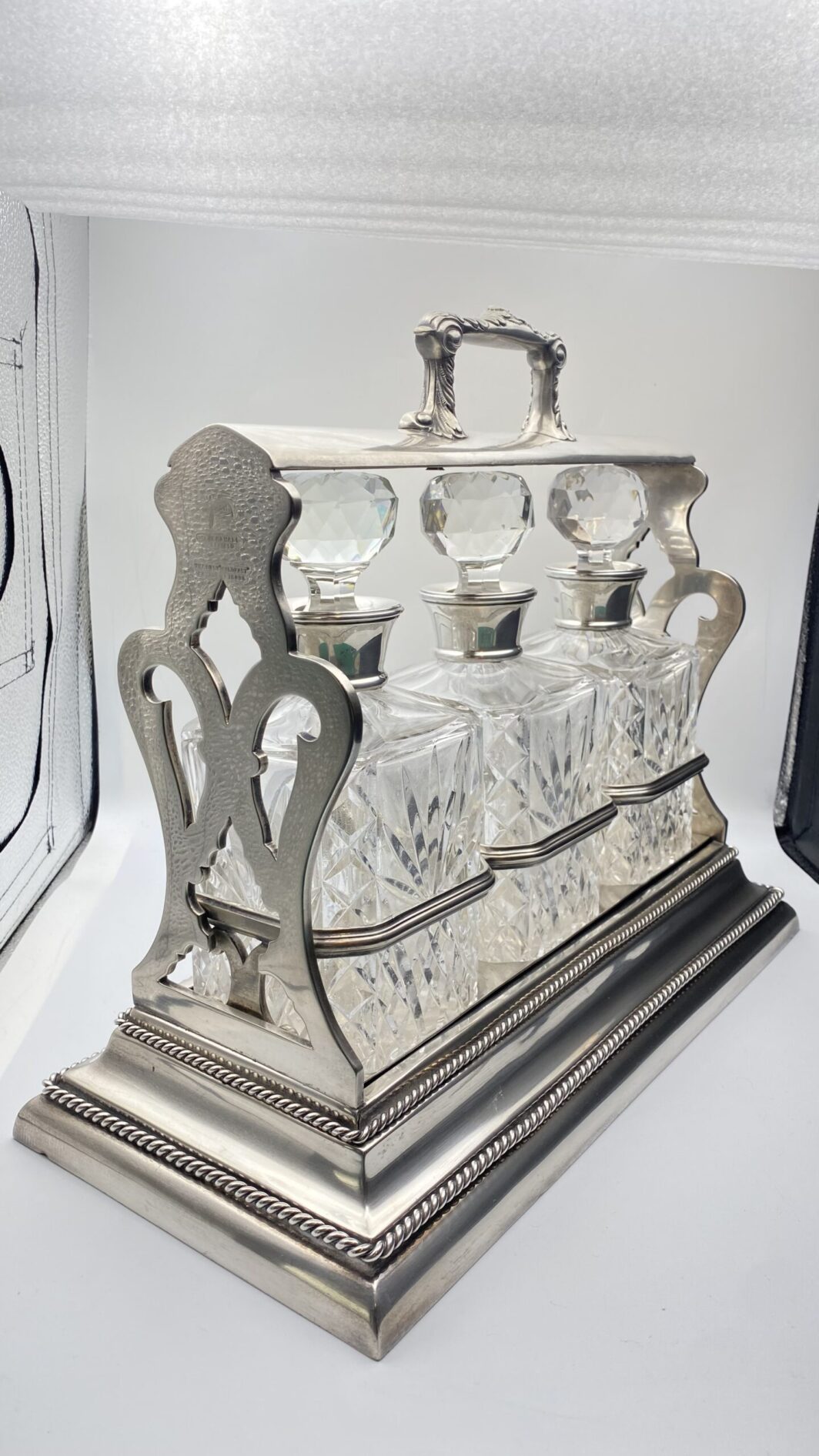 TANTALUS IN SHEFFIELD, ARGENTO 925 E CRISTALLO, FIRMATO WALKER & HALL. ANNO 1904 - immagine 53
