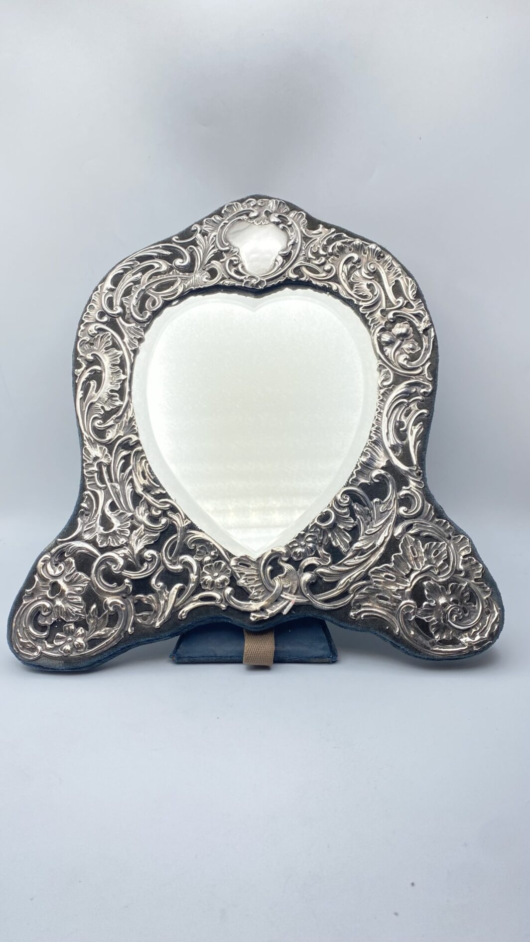 CORNICE A FORMA DI CUORE IN ARGENTO. BIRMINGHAM ANNO 1904 - immagine 15