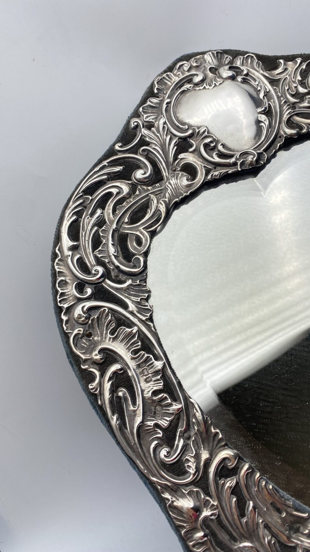CORNICE A FORMA DI CUORE IN ARGENTO. BIRMINGHAM ANNO 1904 - immagine 10