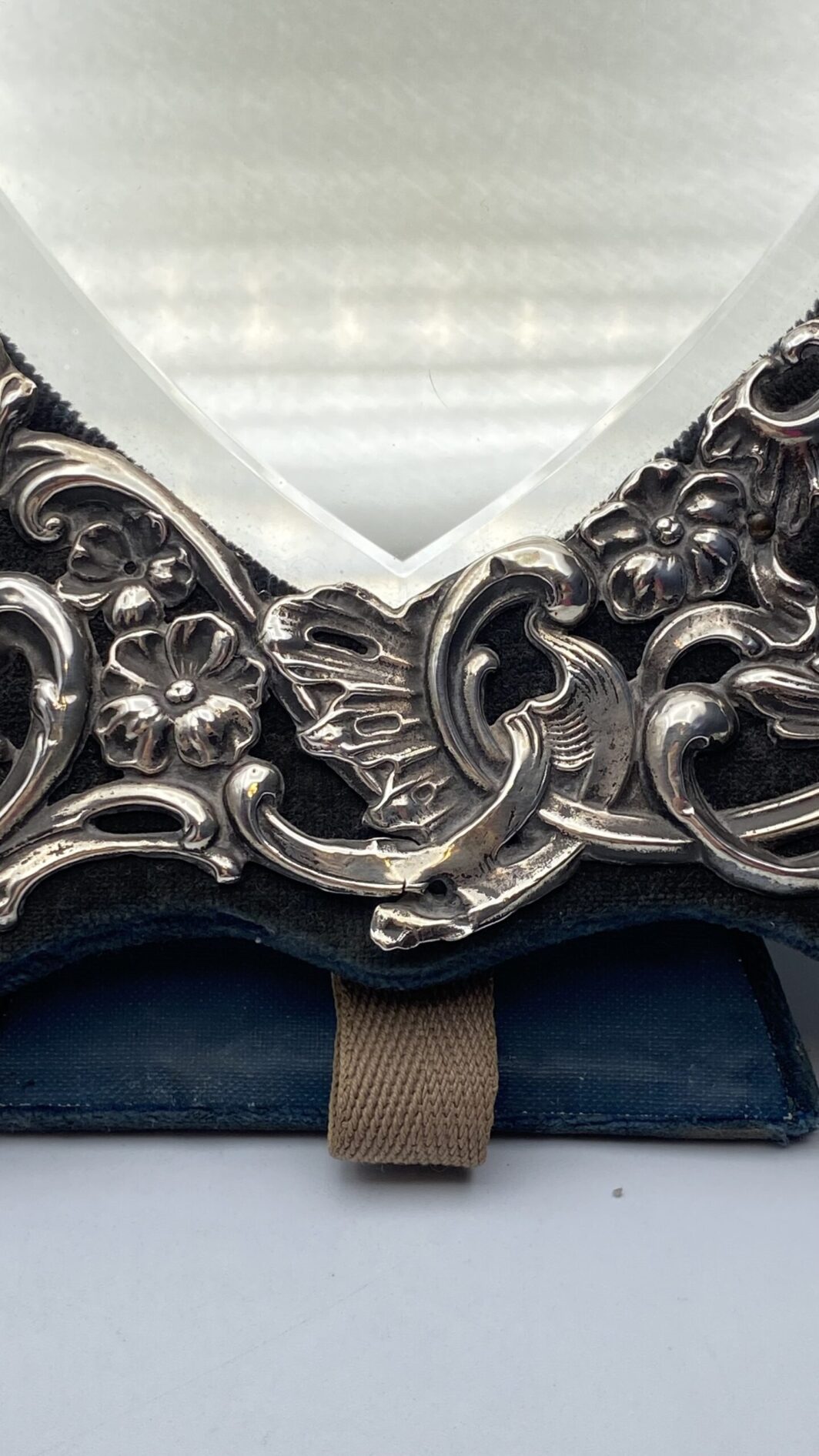 CORNICE A FORMA DI CUORE IN ARGENTO. BIRMINGHAM ANNO 1904 - immagine 3