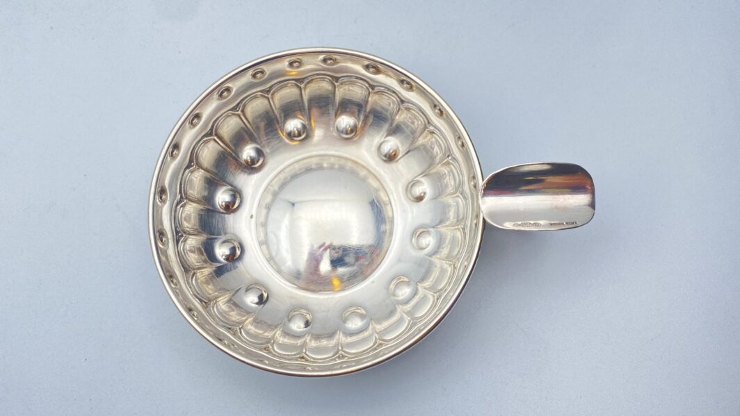 TASTEVIN IN ARGENTO FIRMATO PORRO. ROMA XX sec. - immagine 3