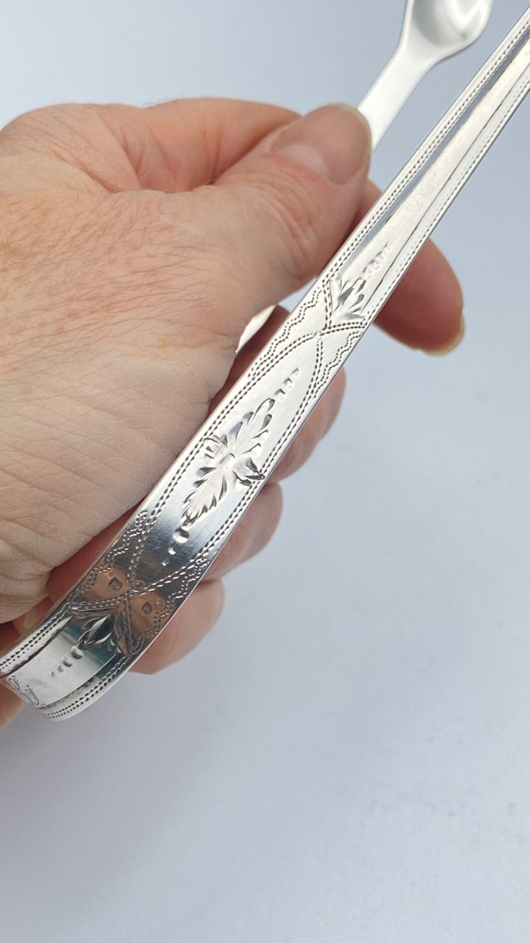 PINZA PER ZOLLETTE O PICCOLA PASTICCERIA, IN ARGENTO. LONDRA, ANNO 1802 - immagine 3