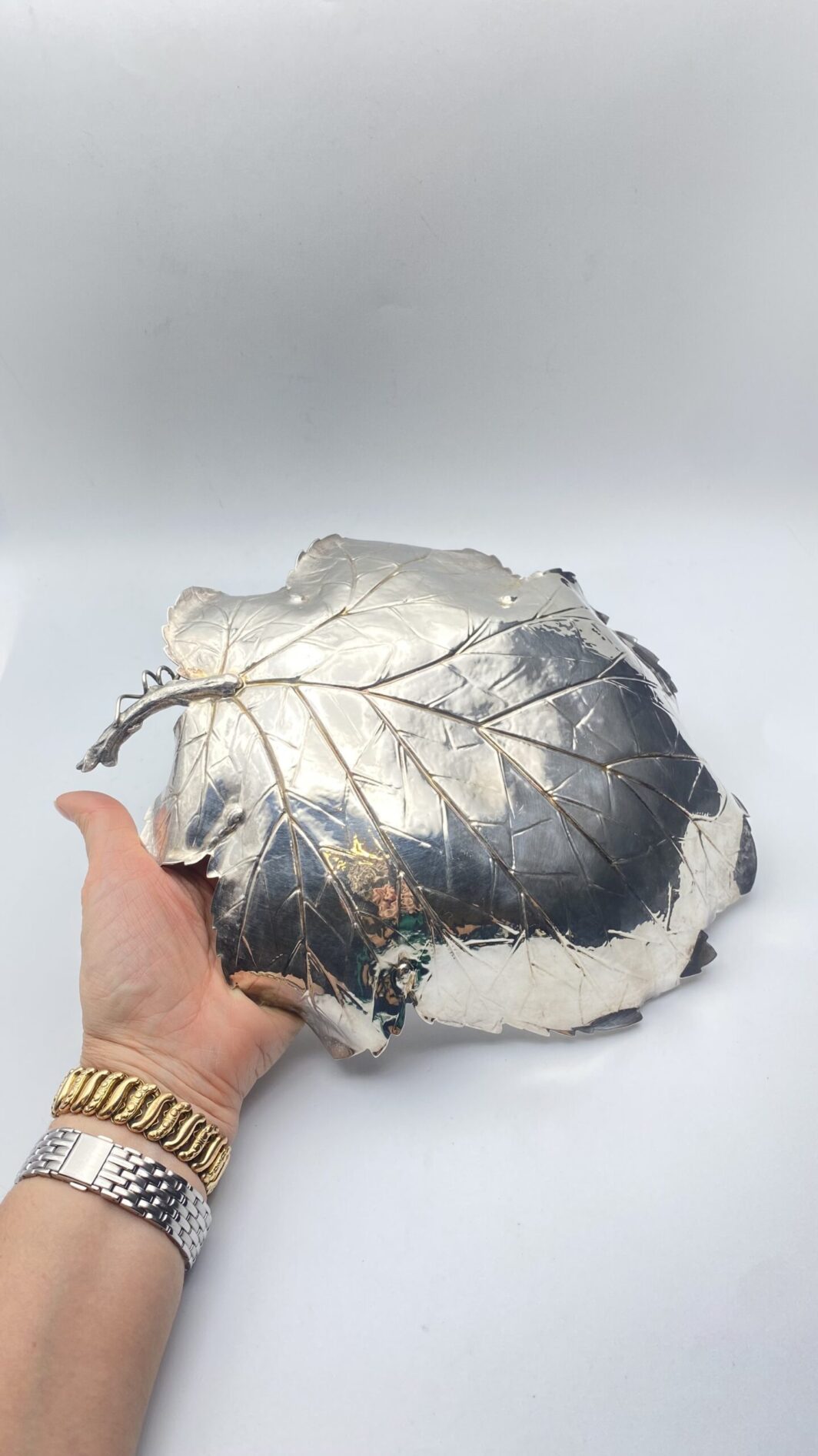 GRANDE SALVER VINTAGE ANNI ‘80 IN ARGENTO 925 LAVORATO A MANO, FIRMATO SANDRI. - immagine 7