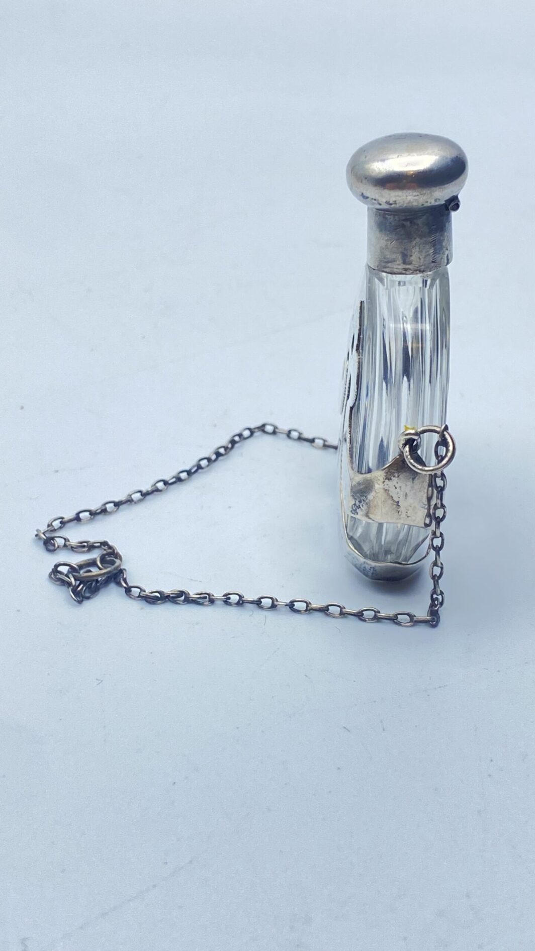 PORTAPROFUMO CON CATENINA, IN ARGENTO E CRISTALLO. ART NOUVEAU, FINE ‘800/PRIMI ‘900 - immagine 5