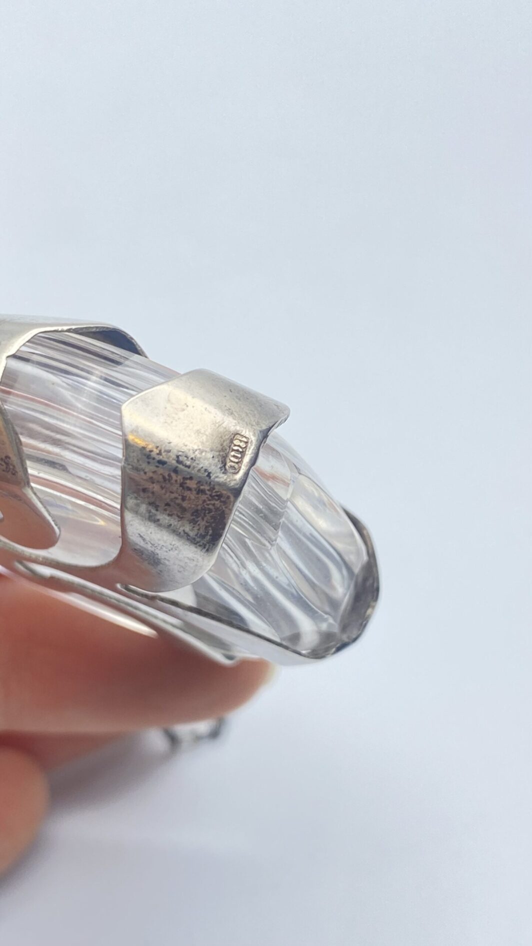 PORTAPROFUMO CON CATENINA, IN ARGENTO E CRISTALLO. ART NOUVEAU, FINE ‘800/PRIMI ‘900 - immagine 6
