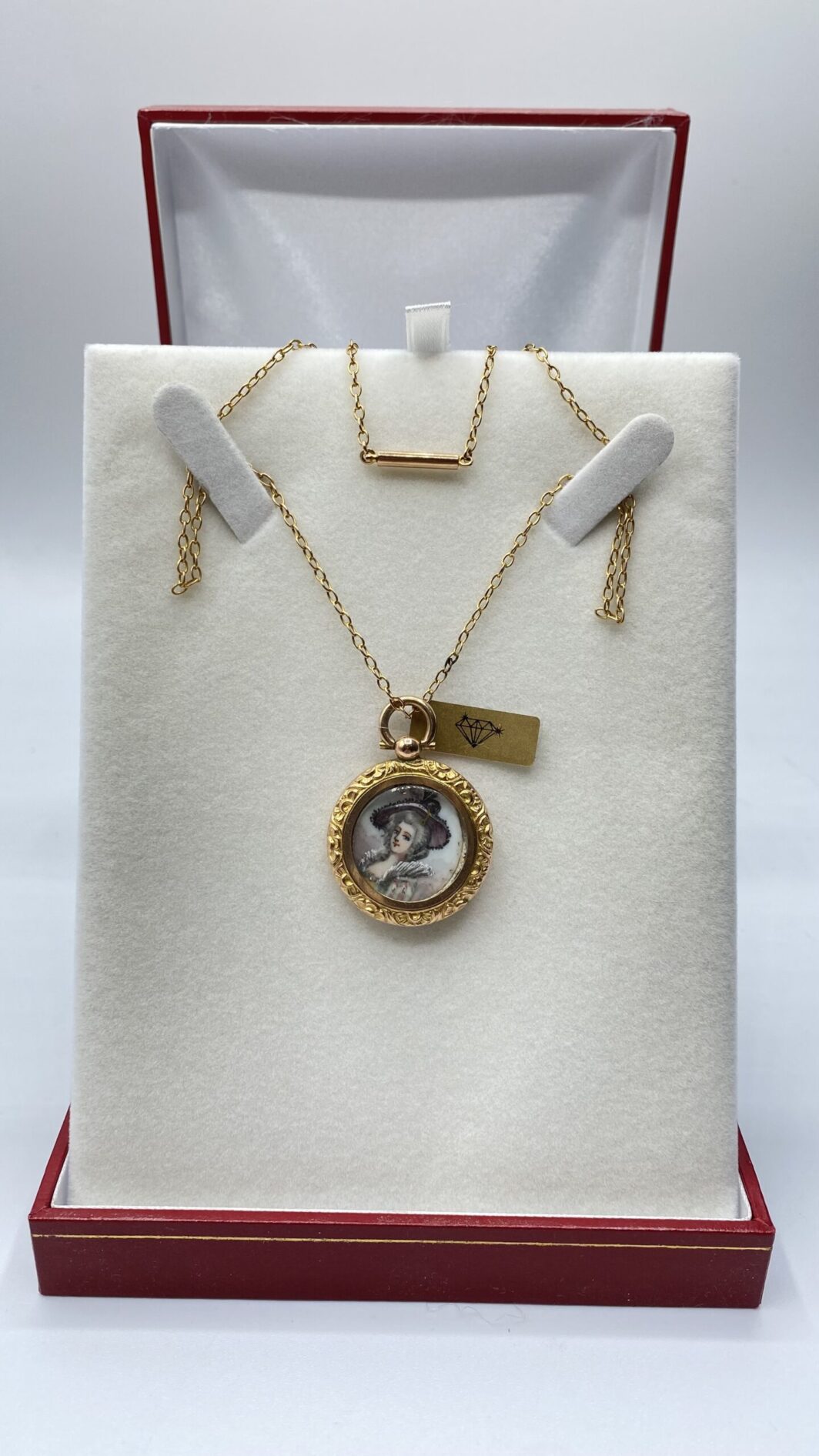 COLLANA CON MINIATURA PENDENTE, IN ORO 14 KT. EPOCA NAPOLEONE III