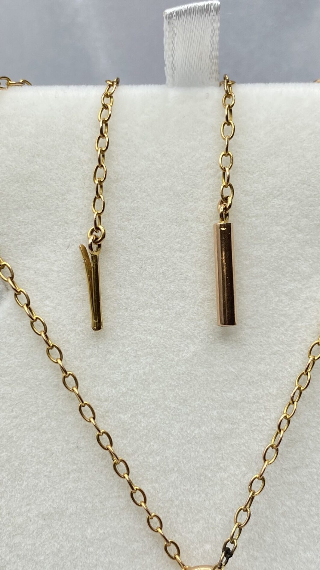 COLLANA CON MINIATURA PENDENTE, IN ORO 14 KT. EPOCA NAPOLEONE III - immagine 2