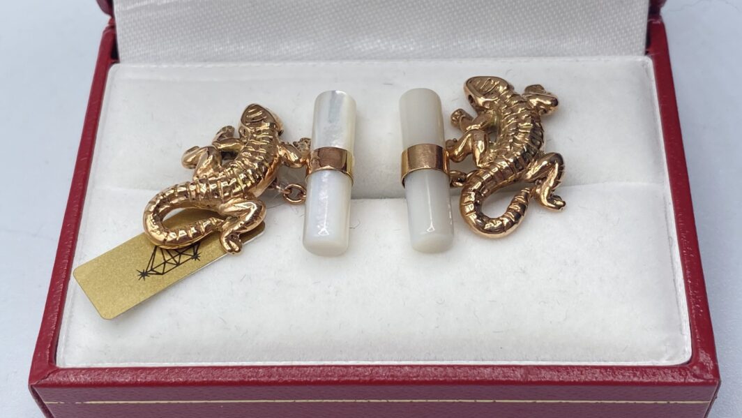 PAIO DI GEMELLI ART DECO, CON GECHI, IN ORO E MADREPERLA. ANNI ‘20ca. - immagine 9